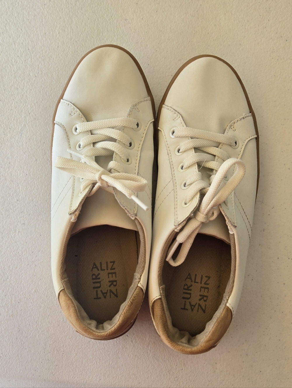 Naturalizer White Sneaker Shoes 8.5 Womens